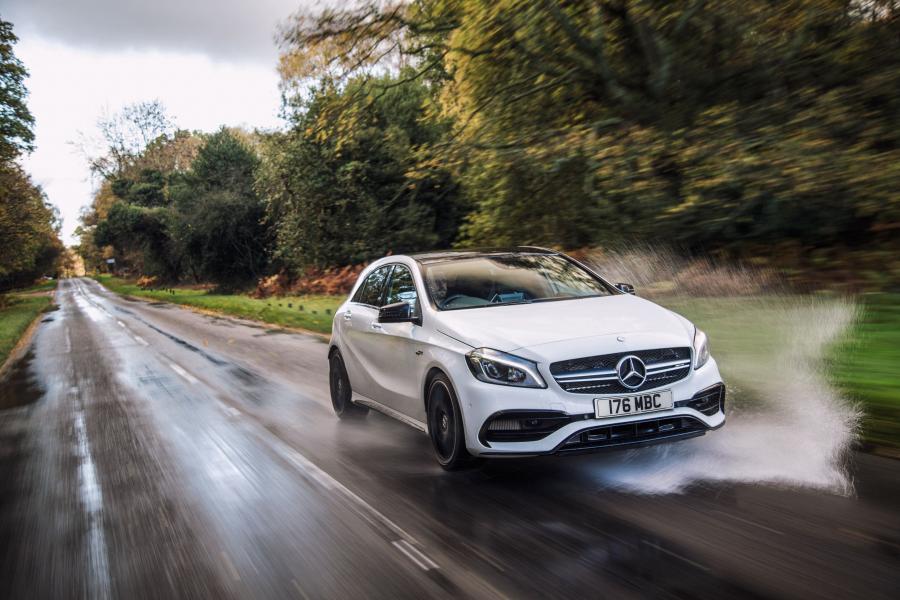  Mercedes-AMG A45 4Matic 2015 года  (UK) (фото 12 из 17)